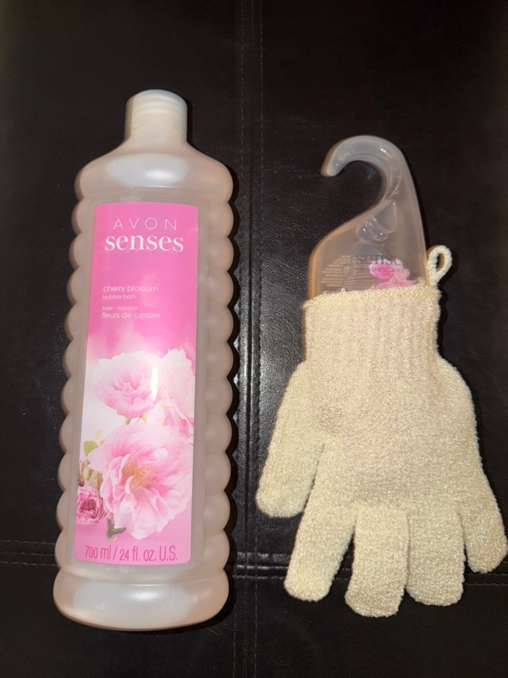 Avon Senses Cherry Blossom Bubble Bath &shoert gel set— Pink & Cream